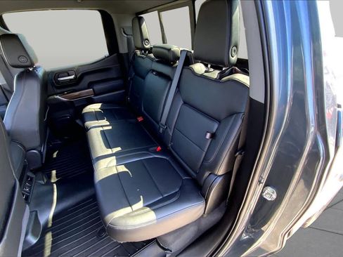 Used 2020 Chevrolet Silverado 1500 LT w/ Texas Edition AWD/4WD image 18