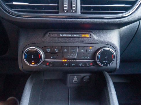 Used 2025 Ford Escape ST-Line Select AWD/4WD image 26
