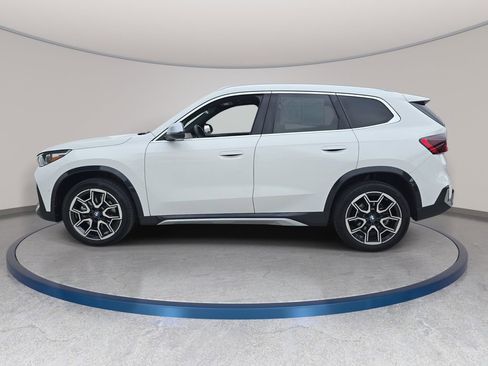 Used 2023 BMW X1 xDrive28i w/ Premium Package AWD/4WD image 9