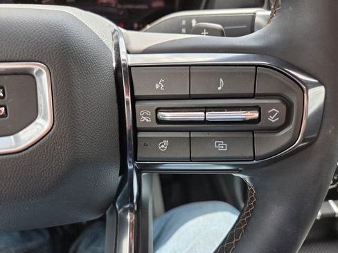 Used 2026 GMC Terrain AT4 w/ Technology Package II AWD/4WD image 23