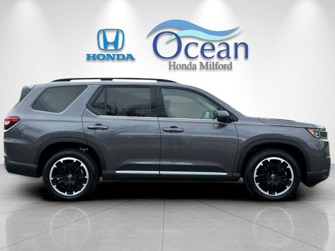 New 2026 Honda Pilot Touring image 6