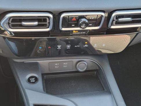 New 2026 Nissan Sentra SR w/ Floor Mat Package image 21