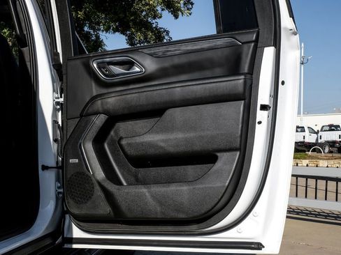 Used 2021 GMC Yukon XL SLT image 50