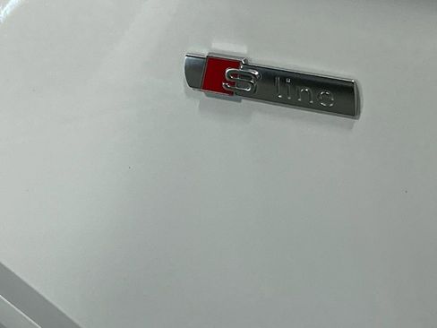 Used 2025 Audi Q5 2.0T Premium image 7