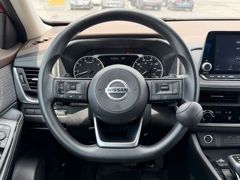 Used 2021 Nissan Rogue S FWD image 17