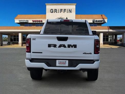 Used 2025 RAM 1500 Big Horn AWD/4WD image 8