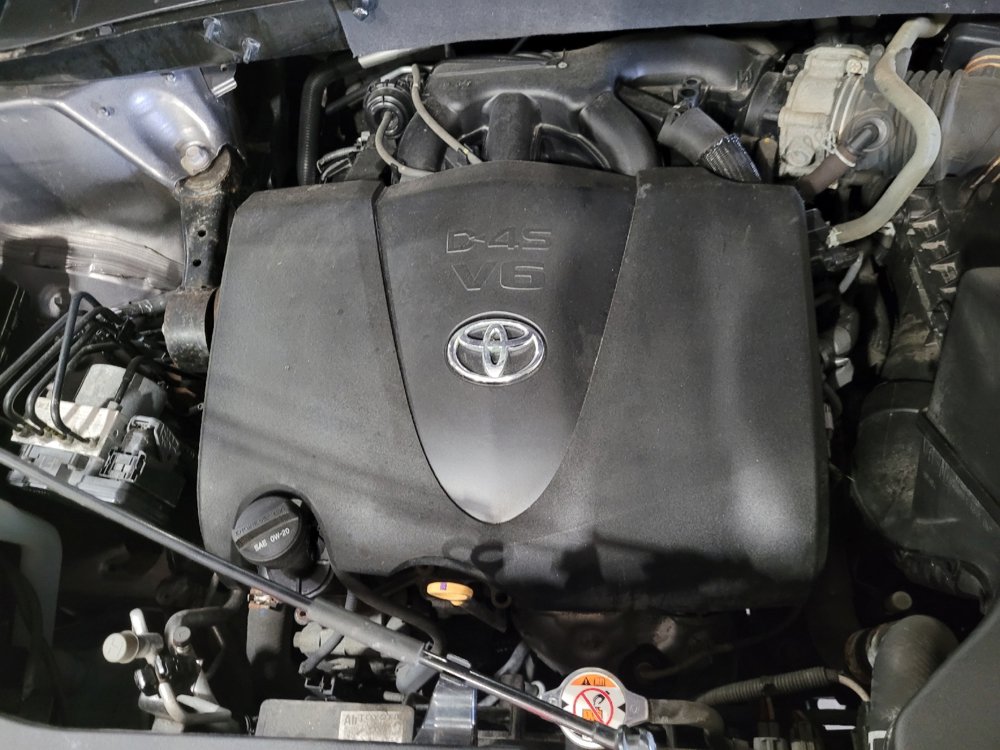 Used 2019 Toyota Highlander Plus AWD/4WD image 30
