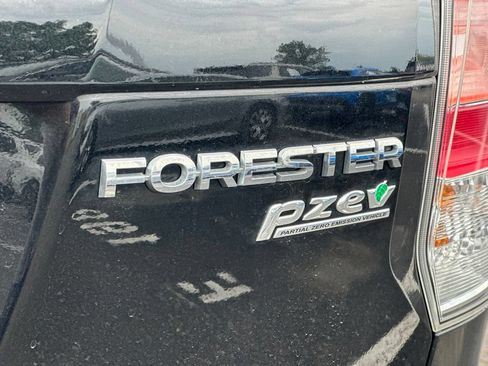 Used 2017 Subaru Forester 2.5i w/ Alloy Wheel Package AWD/4WD image 5