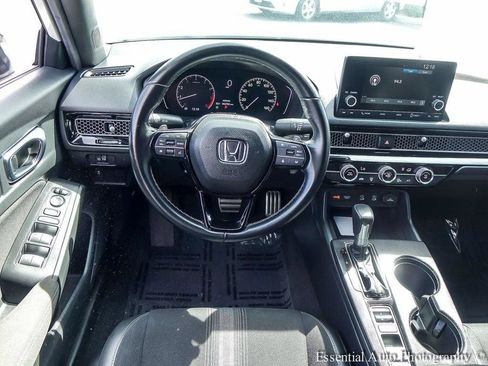 Used 2025 Honda Civic Sport image 12