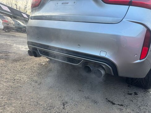 Used 2015 BMW X6 M image 16