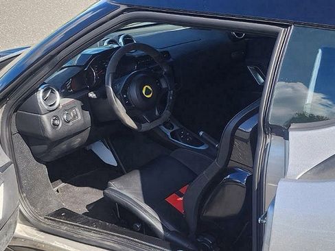 Used 2020 Lotus Evora image 7