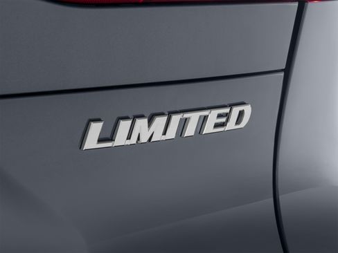 Used 2023 Toyota Venza XLE AWD/4WD image 55