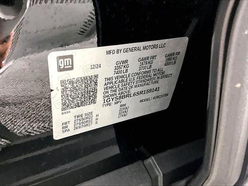 Certified 2025 Cadillac Escalade Premium Luxury w/ LPO, Floor Liner Package RWD image 33