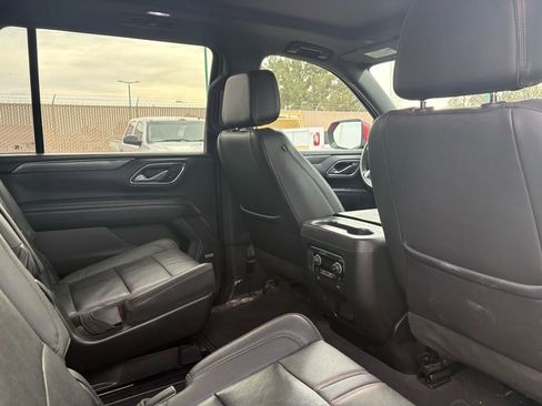 Used 2023 Chevrolet Suburban RST w/ Luxury Package image 8