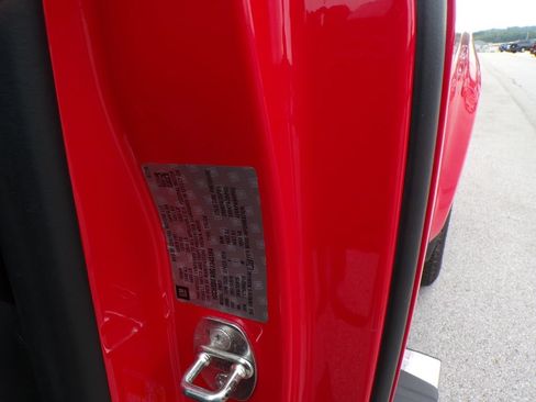 Used 2016 Chevrolet Colorado W/T RWD image 27