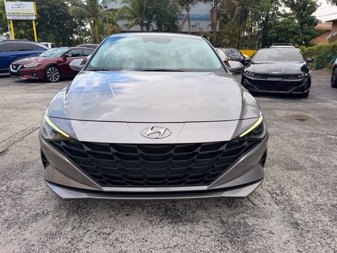 Used 2022 Hyundai Elantra SEL FWD image 5