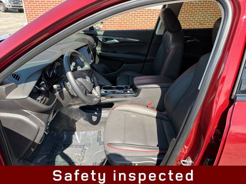 Used 2023 Buick Envision Essence w/ Sport Touring Package FWD image 11
