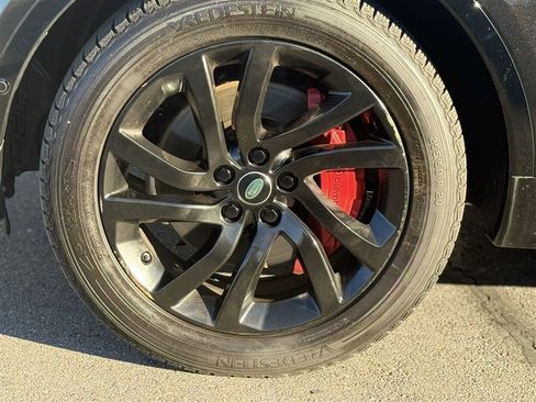 Used 2020 Land Rover Discovery Landmark image 10