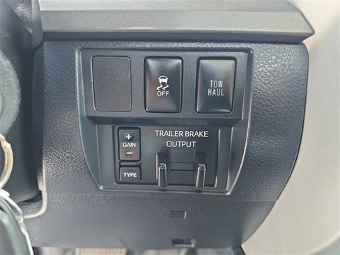 Used 2016 Toyota Tundra SR5 image 24