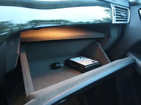 Used 2016 Mercedes-Benz GL 450 4MATIC image 34