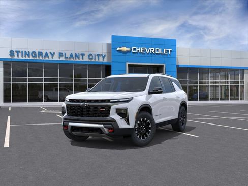 New 2026 Chevrolet Traverse Z71 w/ Driver Confidence Package AWD/4WD image 8