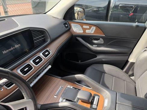 Used 2020 Mercedes-Benz GLS 450 4MATIC image 8