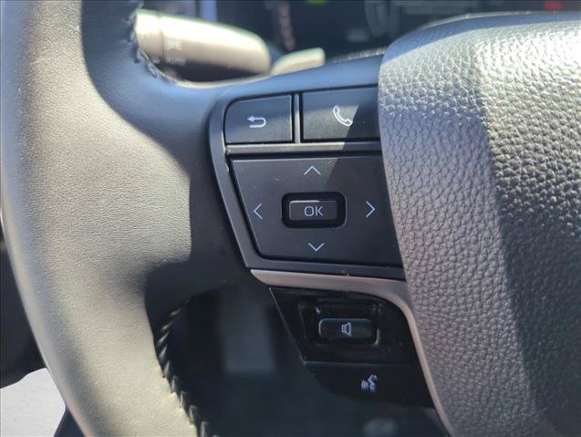 Certified 2025 Toyota Camry SE FWD image 14