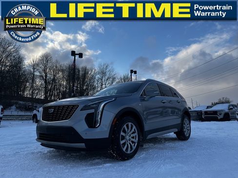 Used 2023 Cadillac XT4 Premium Luxury image 2