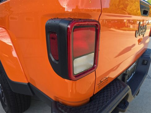 New 2025 Jeep Gladiator Sport image 33