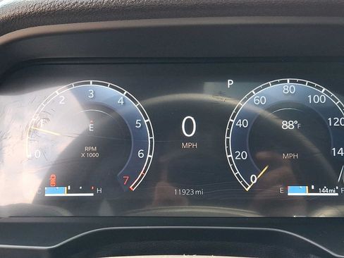 Used 2025 Jeep Grand Cherokee L Laredo w/ Luxury Tech Group I AWD/4WD image 21
