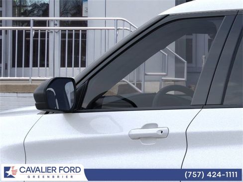 Used 2025 Ford Explorer Active w/ Active Comfort Package image 20