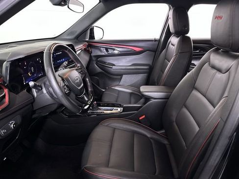 Used 2024 Chevrolet TrailBlazer RS image 40