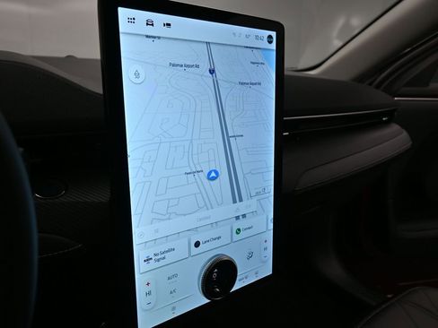 Certified 2025 Ford Mustang Mach-E Select image 15