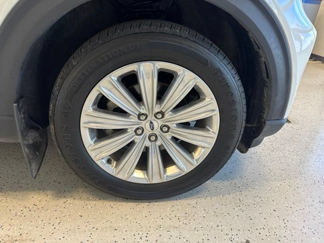 Used 2020 Ford Explorer Limited w/ Class III Trailer Tow Package AWD/4WD image 11