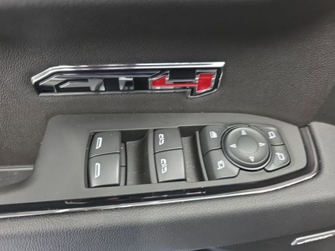 Used 2025 GMC Sierra 1500 AT4 w/ AT4 Premium Package AWD/4WD image 34