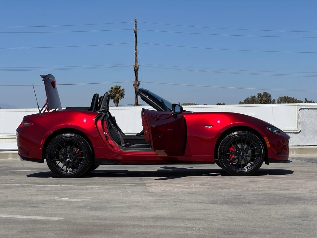New 2026 MAZDA MX-5 Miata Club w/ Brembo/BBS/Recaro Package RWD image 26