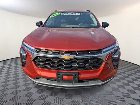 Certified 2024 Chevrolet Trax LT w/ Driver Confidence Package FWD image 2