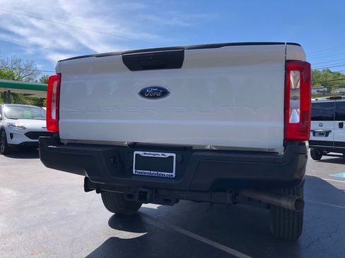 Used 2019 Ford F250 XL w/ Power Equipment Group AWD/4WD image 4