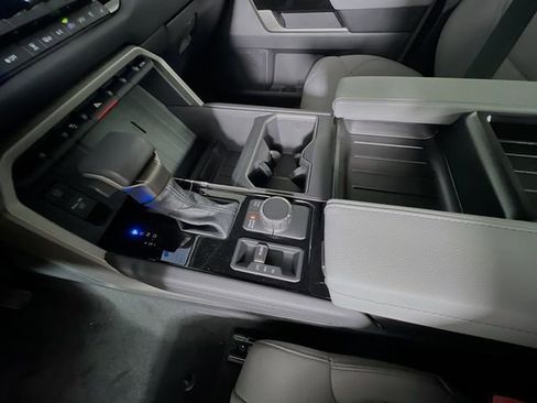 New 2026 Toyota Tundra Limited AWD/4WD image 21
