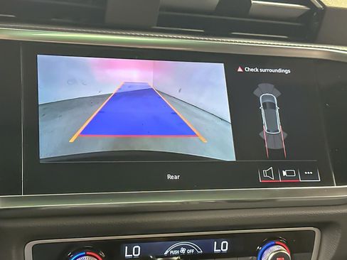 New 2025 Audi Q3 2.0T Premium image 18