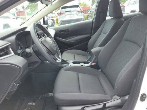 Used 2024 Toyota Corolla LE image 11