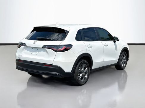 Used 2026 Honda HR-V LX image 8