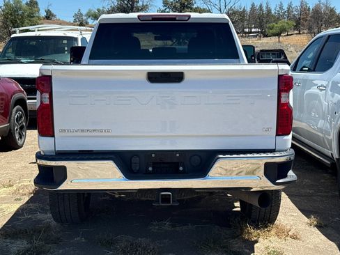 Used 2023 Chevrolet Silverado 2500 LT AWD/4WD image 5