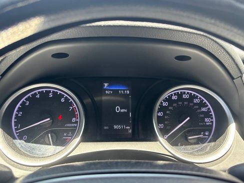 Used 2021 Toyota Camry LE FWD image 21