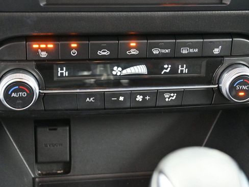 Used 2021 MAZDA CX-5 Touring image 22