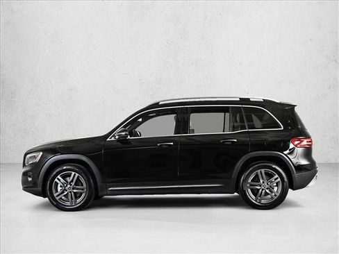 Certified 2026 Mercedes-Benz GLB 250 4MATIC image 9