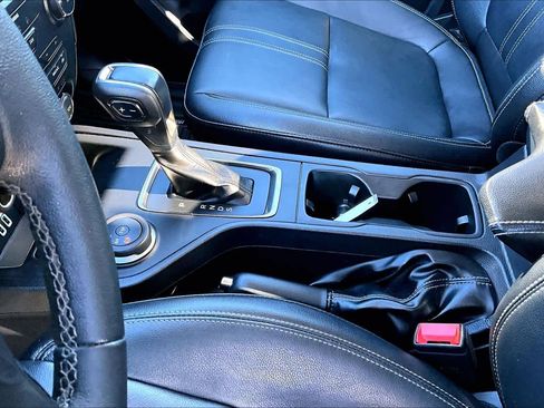 Used 2019 Ford Ranger Lariat w/ Equipment Group 501A Mid image 16