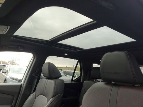 Used 2025 Honda Pilot Black Edition image 19