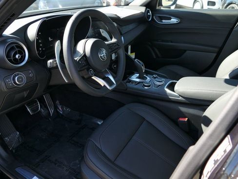 New 2024 Alfa Romeo Giulia Sprint image 11
