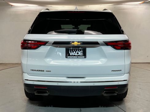 Used 2023 Chevrolet Traverse Premier AWD/4WD image 4
